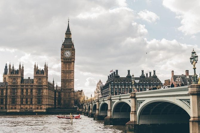 Shuttle Service Southampton Cruise Terminals to Heathrow Airport and London - What You Can Expect From the Driver and the Ride