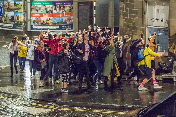 Silent Disco Adventure Tour - The one-hour route, from the Royal Mile to the station