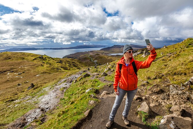 Skye Explorer Hiking Day Tour - Skye Bridge and the Cuillin Mountains approach