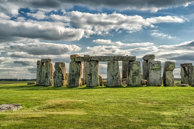Small Group Cotswolds Village, Stonehenge and Bath Tour from London - How a Stonehenge, Bath, and Cotswolds day trip actually saves you time
