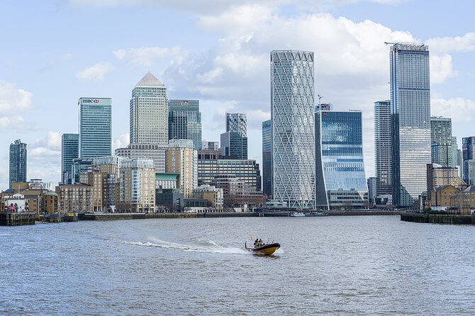 Speedboat Sightseeing: Embankment OR Westminster Pier -45 Minutes - Picking the right seat and timing for the best experience
