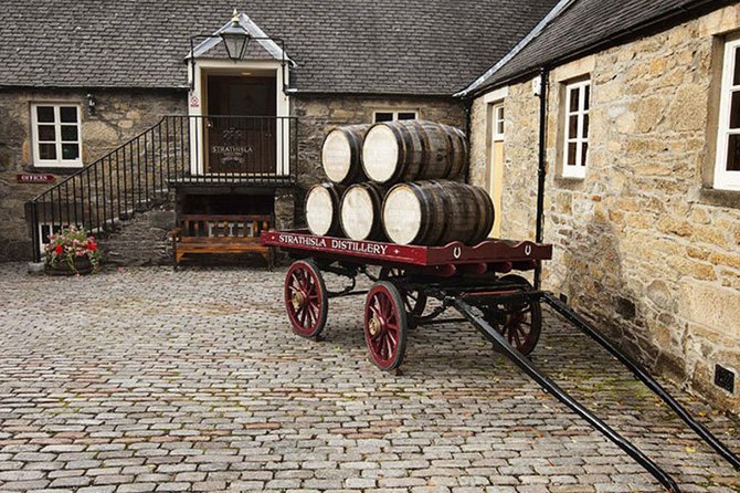 Speyside Whisky Trail Day Tour from Aberdeen Including Admissions - Stop 2: The Whisky Castle, Optional Tasting and Lunch Time