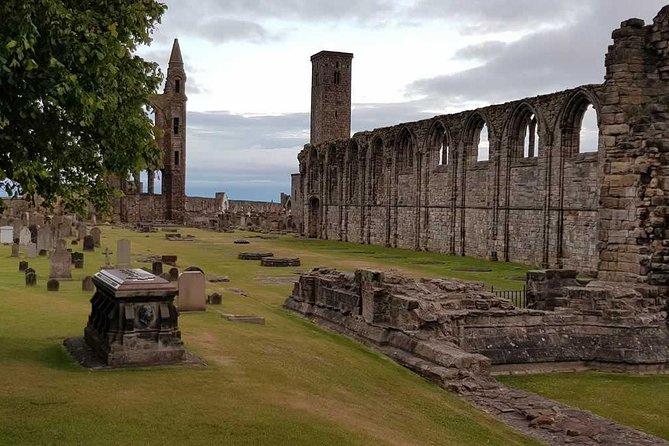 St Andrews History Tours - St Andrews is more than golf, and this tour proves it