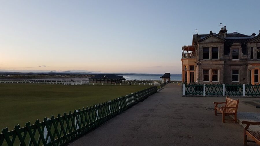 St Andrews: Town, Golf, and Old Course History Tour - Swilcan Bridge photos, then where to linger with an iconic view