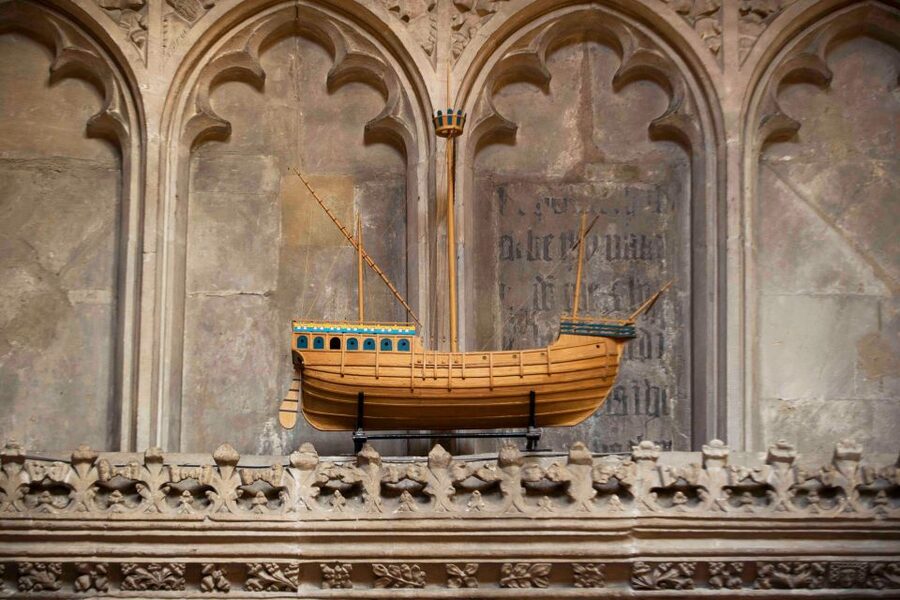 St Mary Redcliffe Church Bristol: Guided Tour - South Transept tomb of William Canynges II and why merchant power shows up