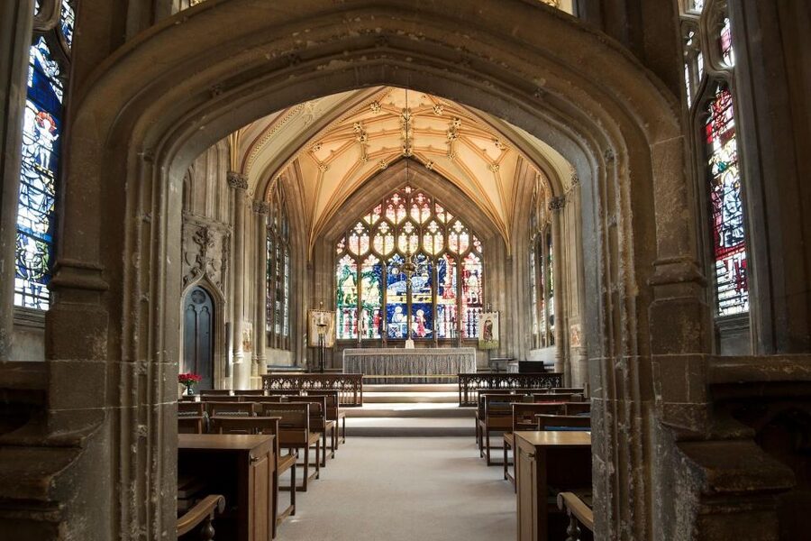 St Mary Redcliffe Church Bristol: Guided Tour - Artwork, effigies, monuments, and the medieval marks on the walls