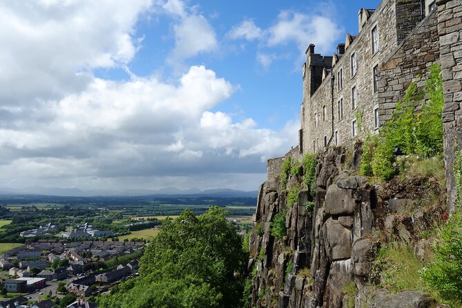 Stirling Castle, Kelpies and Loch Lomond from Edinburgh - The Kelpies and The Helix Stop: Big Metal Horse Heads, Fast Photos