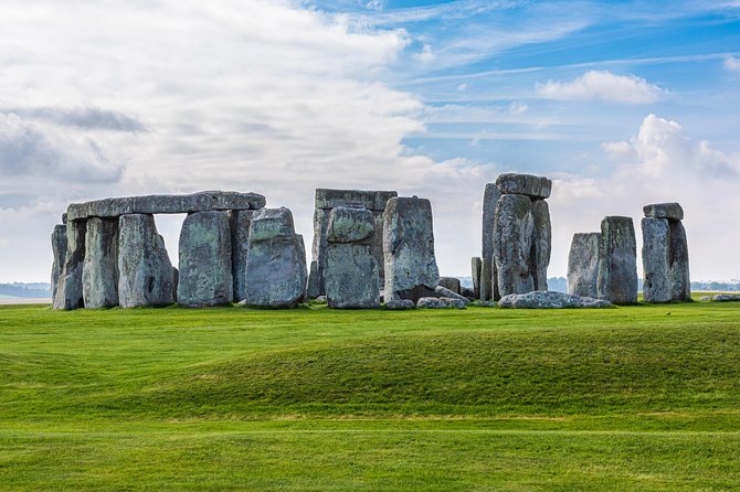 Stonehenge and Salisbury Cathedral Private Tour from Southampton - Key highlights that matter before you book
