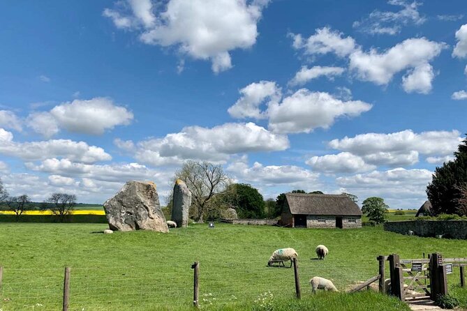 Stonehenge and The Stone Circles of Avebury Day Trip from London - From Earls Court to Wiltshire: why the coach ride matters