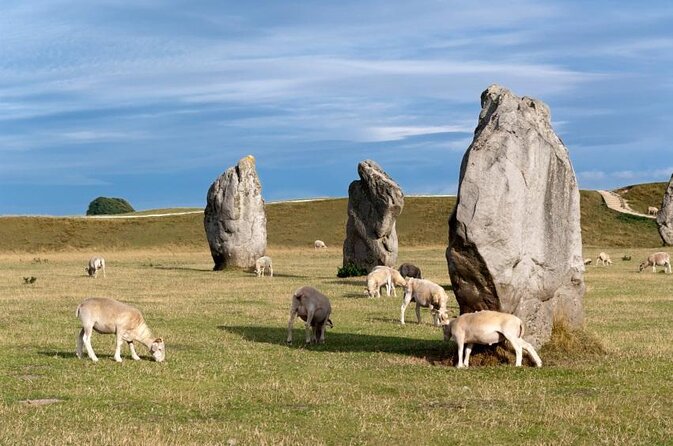 Stonehenge and The Stone Circles of Avebury Day Trip from London - Stonehenge: walking time, exhibition time, and how to beat the crowds
