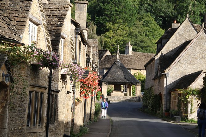 Stonehenge, Avebury & the Cotswolds from Bath (Small group) - A single day route that makes sense from Bath