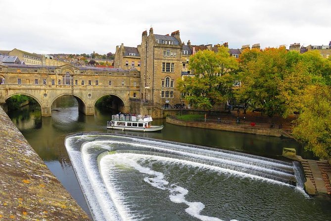 Stonehenge & Bath Day Tour from London including Admission - Royal Crescent and the guided walk through Georgian Bath