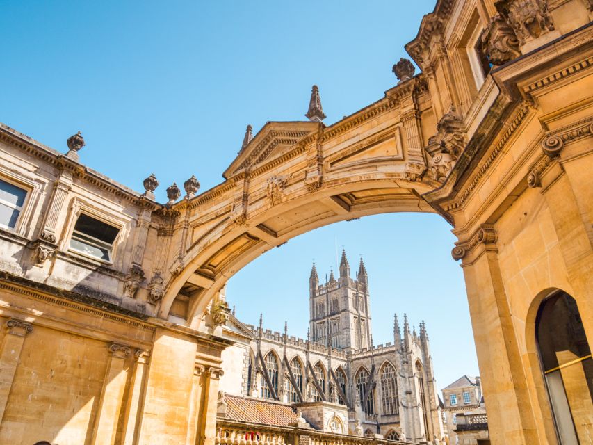 Stonehenge & Bath: Full-Day Coach Tour from London - The road to Bath: panoramic Georgian views and flex routes