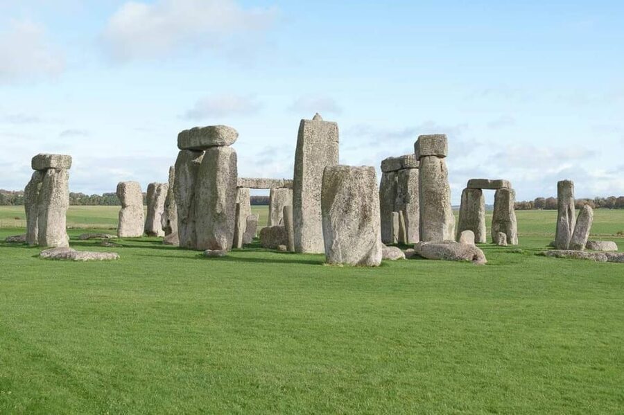 Stonehenge, Bath, Windsor and Roman Baths London Day Tours - Windsor Castle Option: Royal Power You Can Actually Walk Through