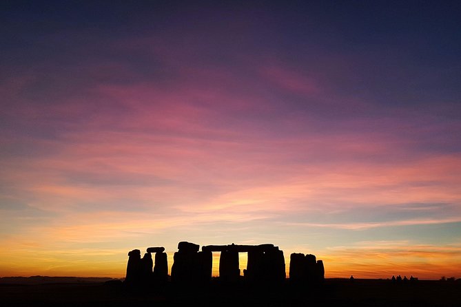 Stonehenge Half-Day Tour from London with Admission - Two hours at Stonehenge: start smart so you do not lose time