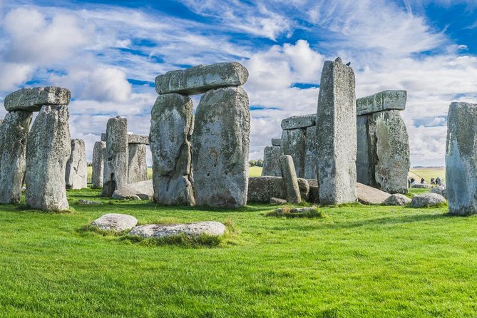 Stonehenge Half-Day Tour from London with Admission - Visitor Centre and museum stops: what you will actually find