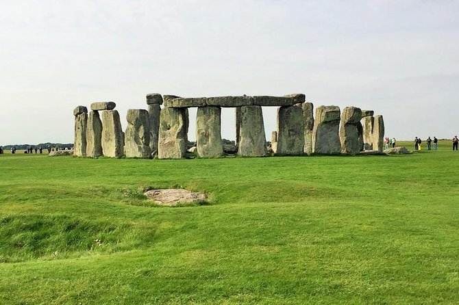 Stonehenge Morning Half-Day Tour from London Including Admission - Why early-entry Stonehenge feels less stressful