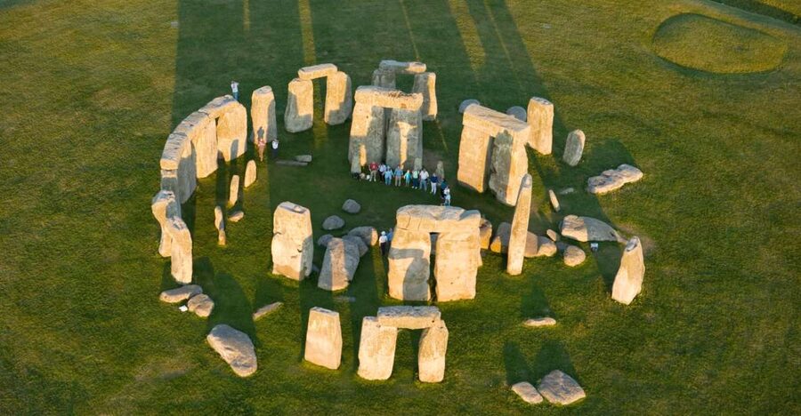 Stonehenge Special Access - Evening Tour from London - Coach comfort and practical timing tips for an 11-hour day