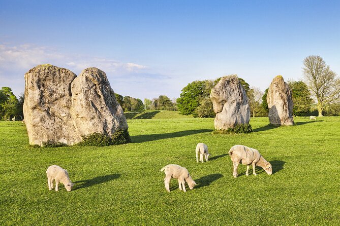 Stonehenge & the Cotswolds Including Admission from Bath - Stop 1: Stonehenge, prebooked entry, and how to use your 2 hours