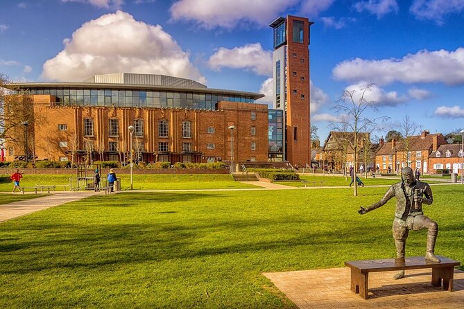 Stratford-Upon-Avon Audio Walking Tour: Shakespeare's Life - Stop by Stop: Birthplace, Homes, Guildhall, and the Tower @ RSC