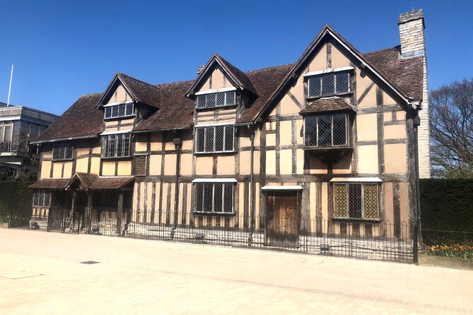 Stratford-Upon-Avon Audio Walking Tour: Shakespeare's Life - Offline Mode and GPS: How to Avoid the Most Common Headaches