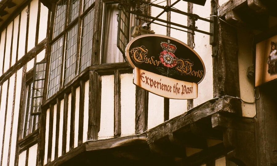 Stratford-upon-Avon: Lantern-Lit Ghost Tour at Tudor World - Plague, Witchcraft, War, Fire, and Murder, Told in Story Form