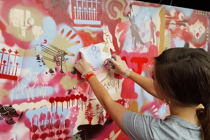 Street Art Tour and Spray Painting Workshop in London - How the timing and meeting point work (and why it matters)