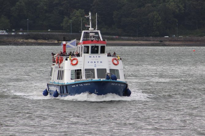 Stunning 90-Minute Firth of Forth Sightseeing Cruise Adventure - Passing Under the UNESCO Forth Bridge: This Is the Moment