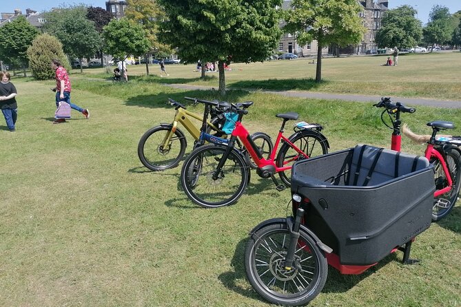 Stunning Edinburgh E-bike Tour max 10 people small group - Starting in Leith at Artisan Coffee: the ride begins with a plan