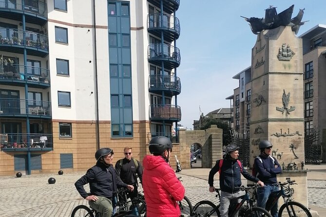 Stunning Edinburgh E-bike Tour max 10 people small group - Scottish Parliament and Holyrood Palace: history with a cyclist’s pace