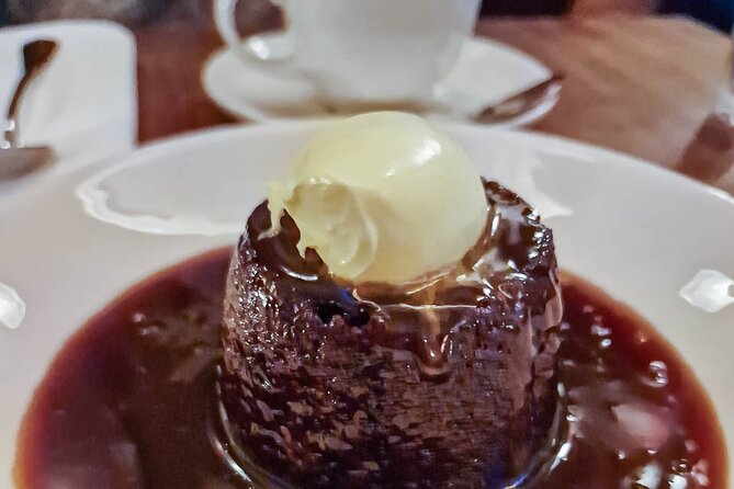 Tailored Premium Edinburgh Food Tour with Highest Quality Dishes - Skye Class Tours to Old Town magic, start strong with context