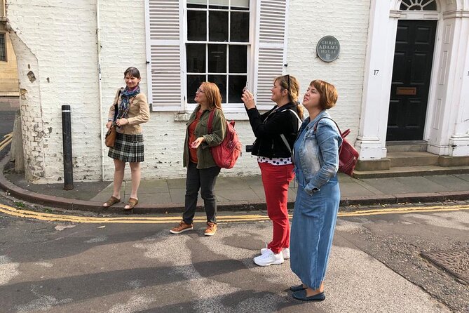 Tangential Cambridge: Group Walking Tour of Sights and Highlights - Trinity Street and St John’s Street: Gates That Tell Stories