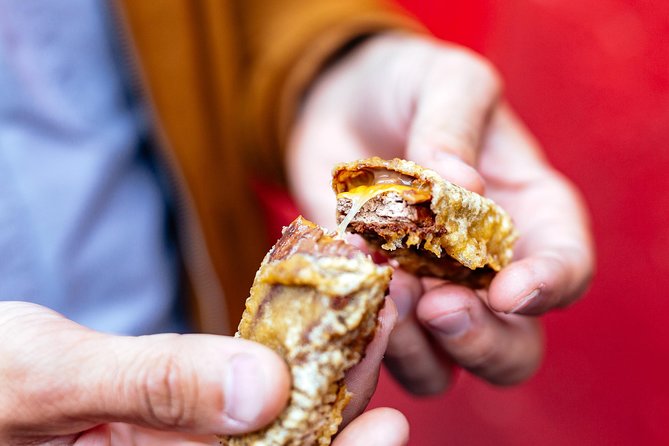 The 10 Tastings of Edinburgh With Locals: Private Food Tour - Guide style: storytelling, tailoring, and the local-friend effect