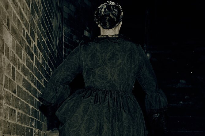 The Black Widow - Dark Tales around Scarborough - Meet The Black Widow at Foreshore Road