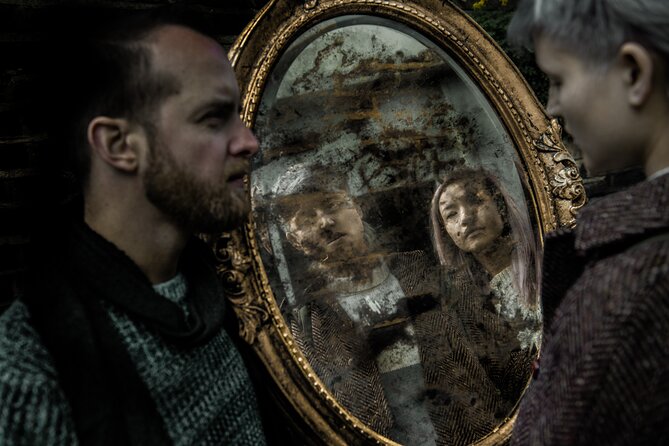 The Enchanted Mirror by HiddenCity - Following clues at your own pace, with problem-solving built in