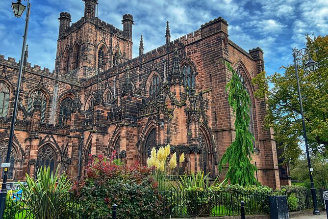 The Heart of Chester Walking Tour - Guided Walk - Chester Rows: why this covered street still feels alive