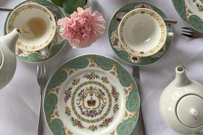 The Kensington Palace Gardens Royal High Tea - From Queensway Station to Kensington Gardens, an easy start
