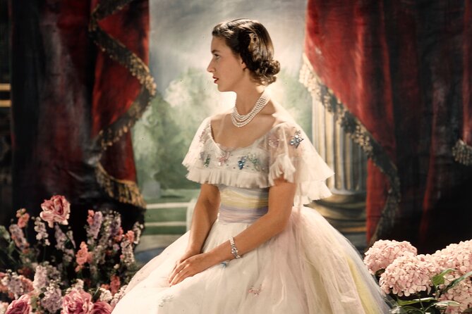 The Kings Gallery - Queen Elizabeth II: Her Life in Style - Queen Elizabeth II: Her Life in Style, What You’re Actually Seeing