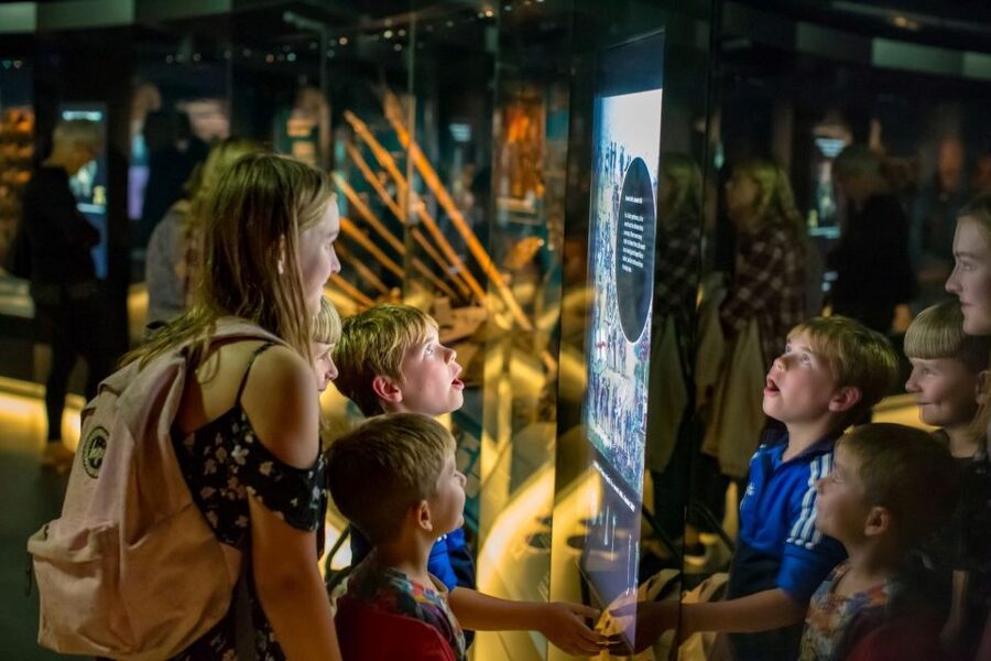 The Mary Rose: Day Admission Ticket - Getting to Portsmouth Historic Dockyard, then finding the museum fast