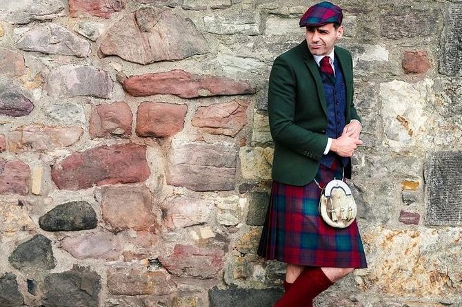 The Mountebank Comedy Walk of Edinburgh - Royal Mile and Mercat Cross, history you can see and joke about