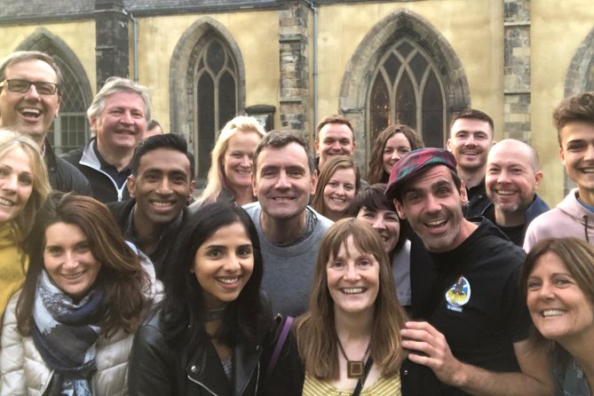 The Mountebank Comedy Walk of Edinburgh - Edinburgh Castle panorama and the 1314 raid story