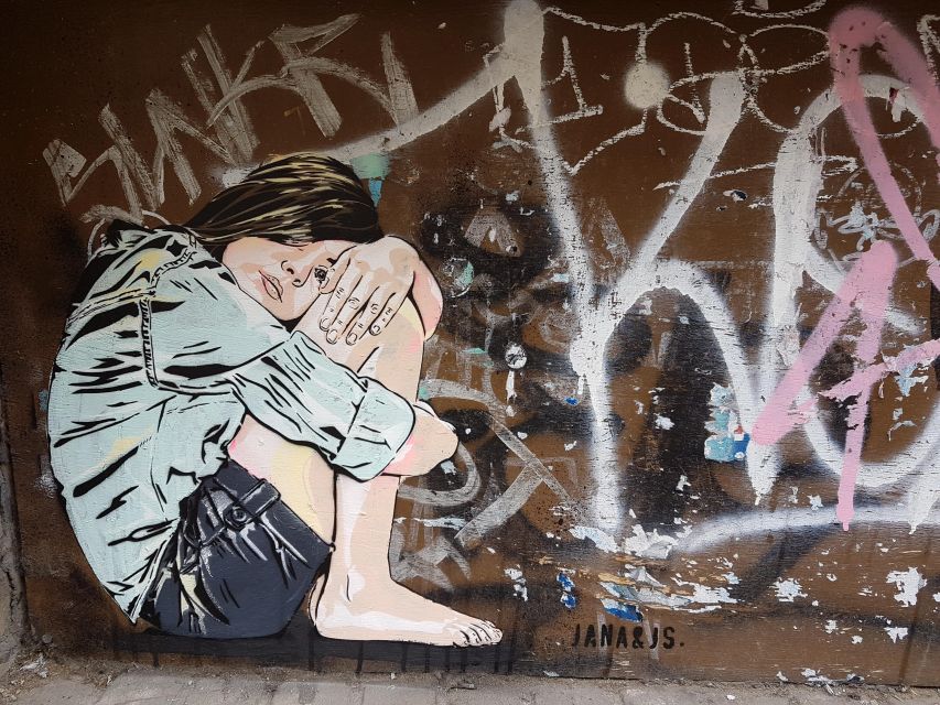 The Original London Street Art Tour (French) - Accessibility and walking reality