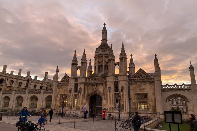 The Original Uncomfortable Cambridge™ Tour - Meeting point at Cambridge Tourist Information Centre, ending by King’s Parade