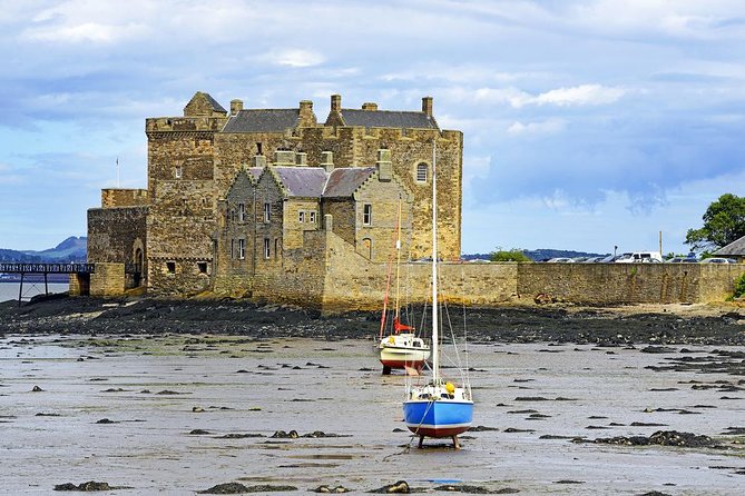 The Outlander 1 Day Experience - Stop 4: Linlithgow Palace Ruins, Wentworth Prison and Jamie’s Dark Chapter