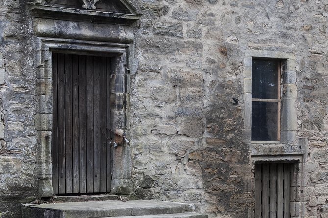 The Outlander 1 Day Experience - Stop 5: Midhope Castle Lallybroch Photo Time, Inside Access Not Included