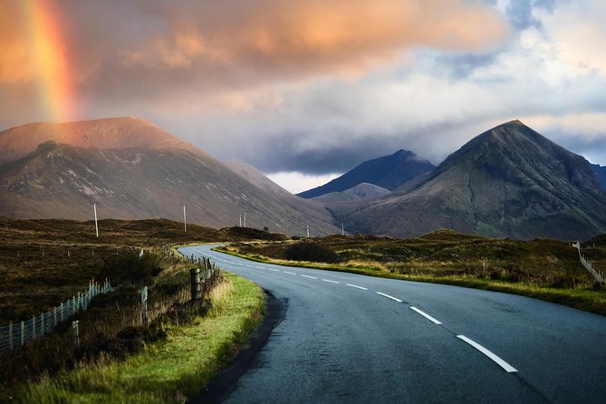 The Ultimate Isle of Skye Day Tour from Inverness - Dark Highlands stories, then Urquhart Castle for a dramatic finale