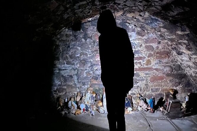 The World Famous Underground Ghost Tour - The guide matters: character performance and group energy