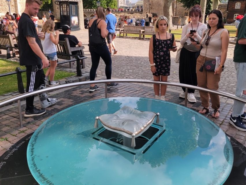 Tower of London: Early Access with Crown Jewels & Beefeaters - Who This Tour Fits Best