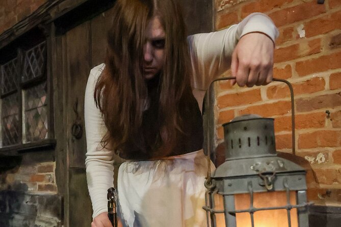 Tudor World Ghost Tour by Lantern light inside the building - What you experience during the 55-minute route