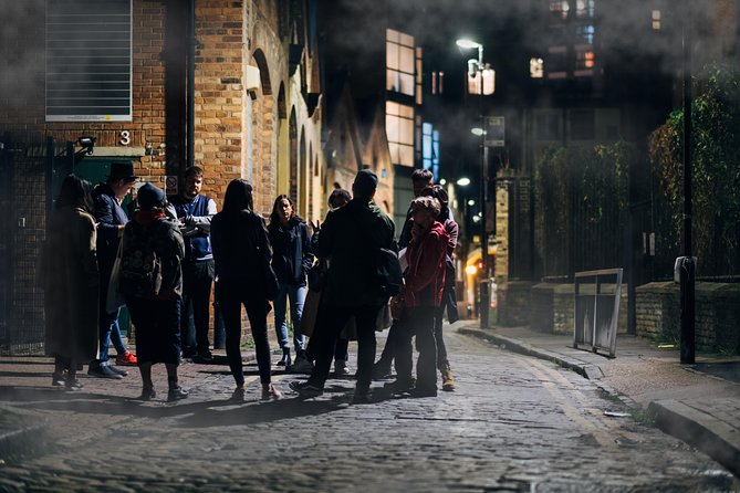 Ultimate Jack the Ripper : Guided Tour of London - How the Quiz, Games, and Guessing Style Keep the Story Stuck in Your Head